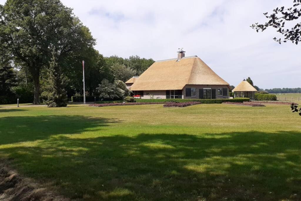 Drentse Bungalow In Natuur En Rust Spier Exterior foto